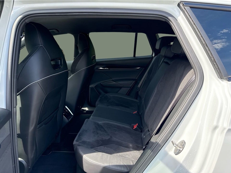 Skoda Enyaq 80 iV Sportline 5d
