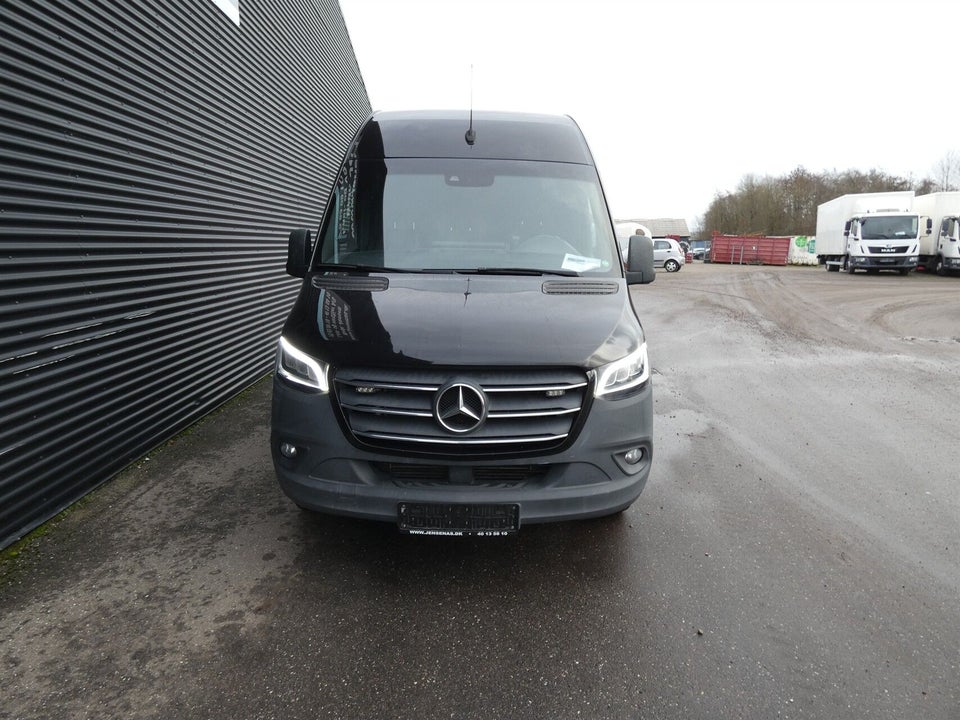 Mercedes Sprinter 319 3,0 CDi A2 Kassevogn aut. RWD