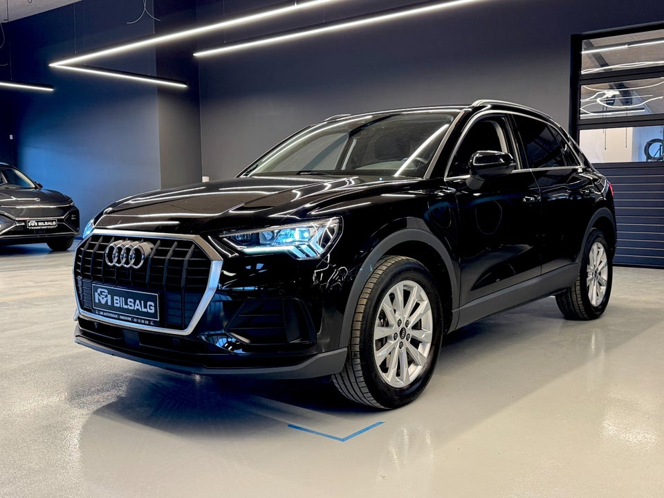 Audi Q3 45 TFSi e Attitude plus S-tr. 5d