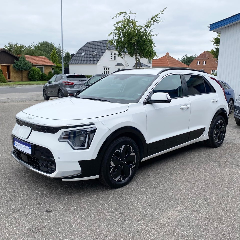Kia Niro 64 EV Upgrade 5d
