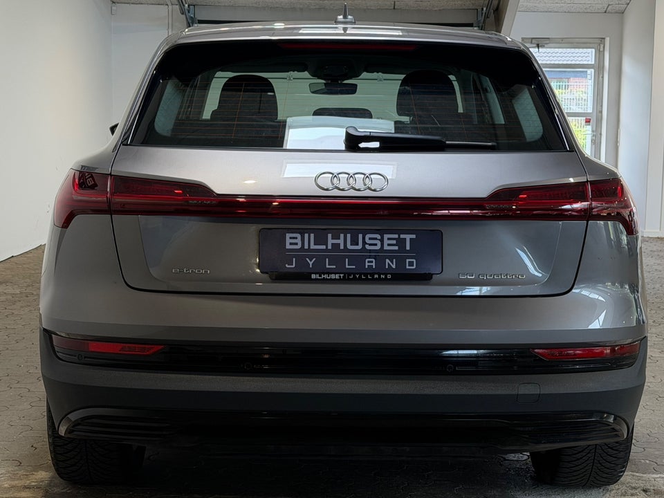 Audi e-tron 50 quattro 5d