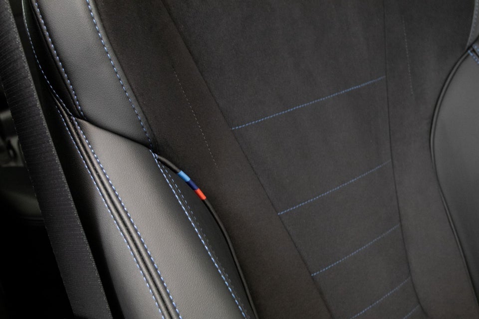 BMW iX2 eDrive20 Charged M-Sport 5d