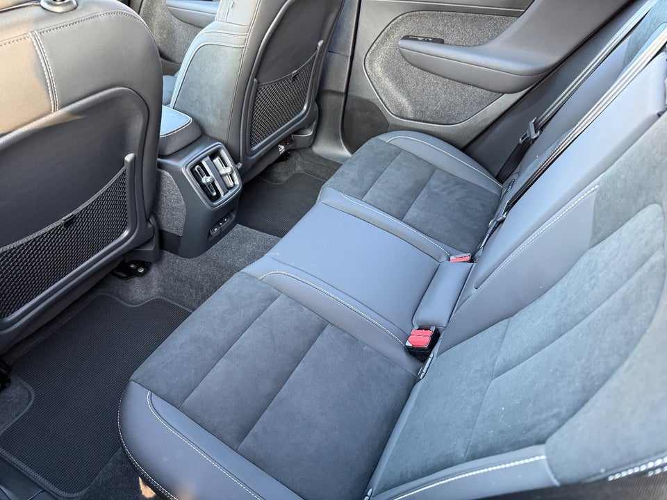 Volvo EX40 Extended Range Ultra 5d