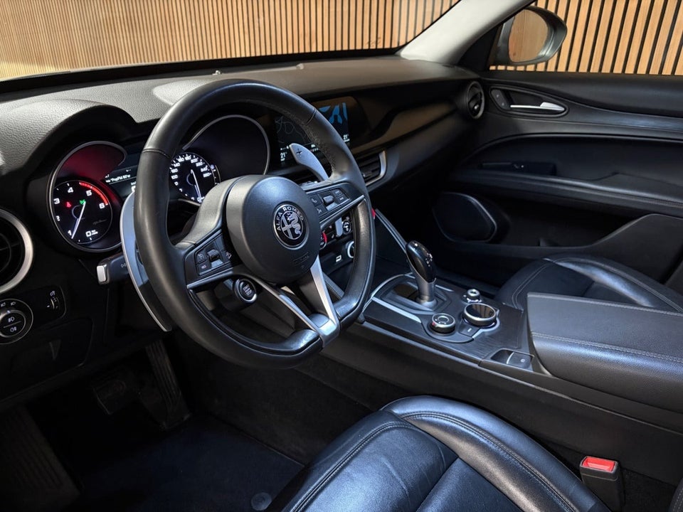 Alfa Romeo Stelvio 2,2 JTD 210 Super aut. Q4 5d