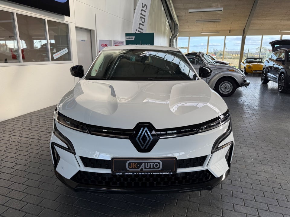 Renault Megane E-Tech 40 Equilibre 5d