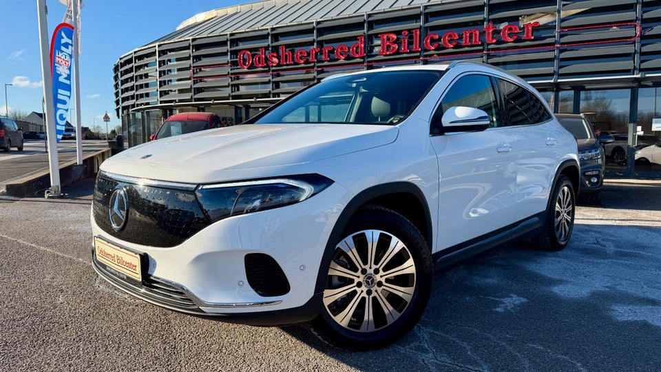 Mercedes EQA300 Progressive 4Matic 5d