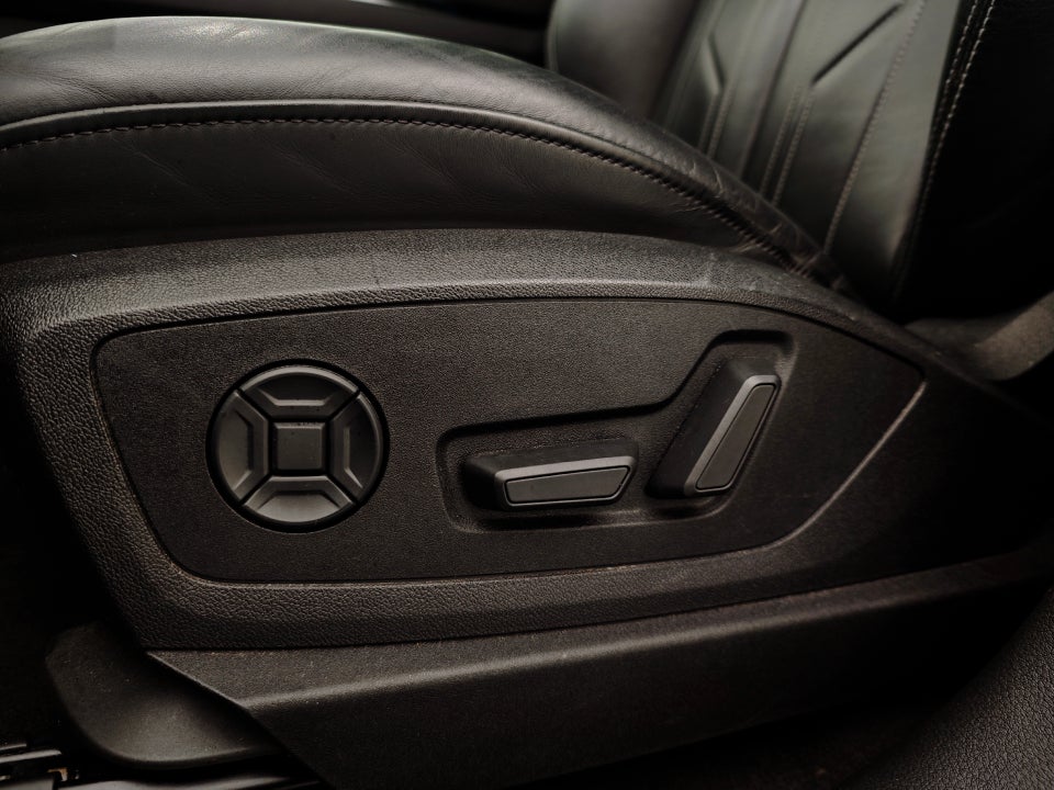 Audi e-tron 55 quattro 5d