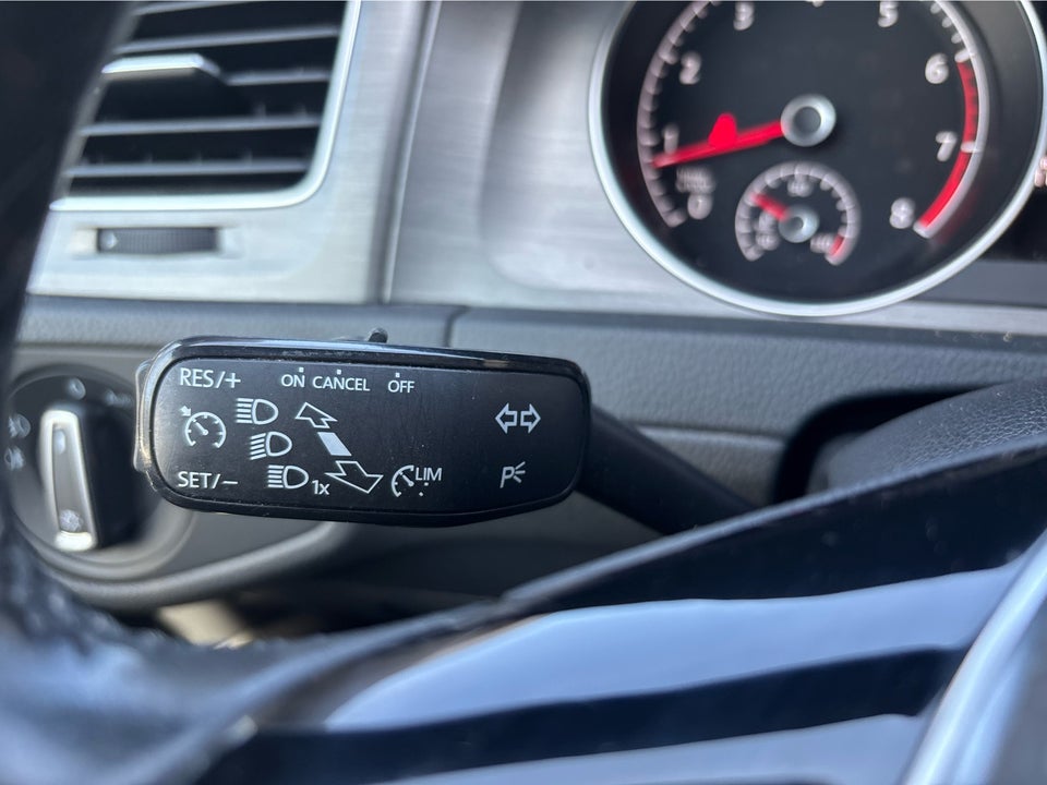 VW Golf VII 1,4 TSi 122 Comfortline Variant BMT 5d