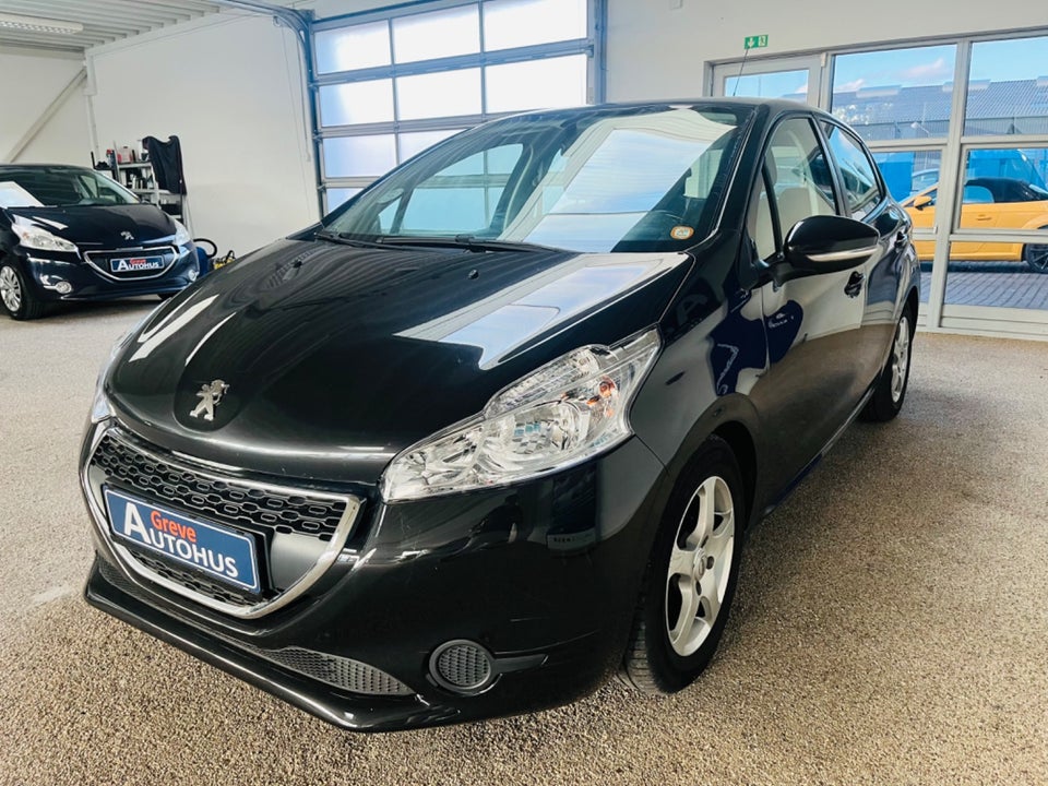 Peugeot 208 1,6 e-HDi 92 Active 5d