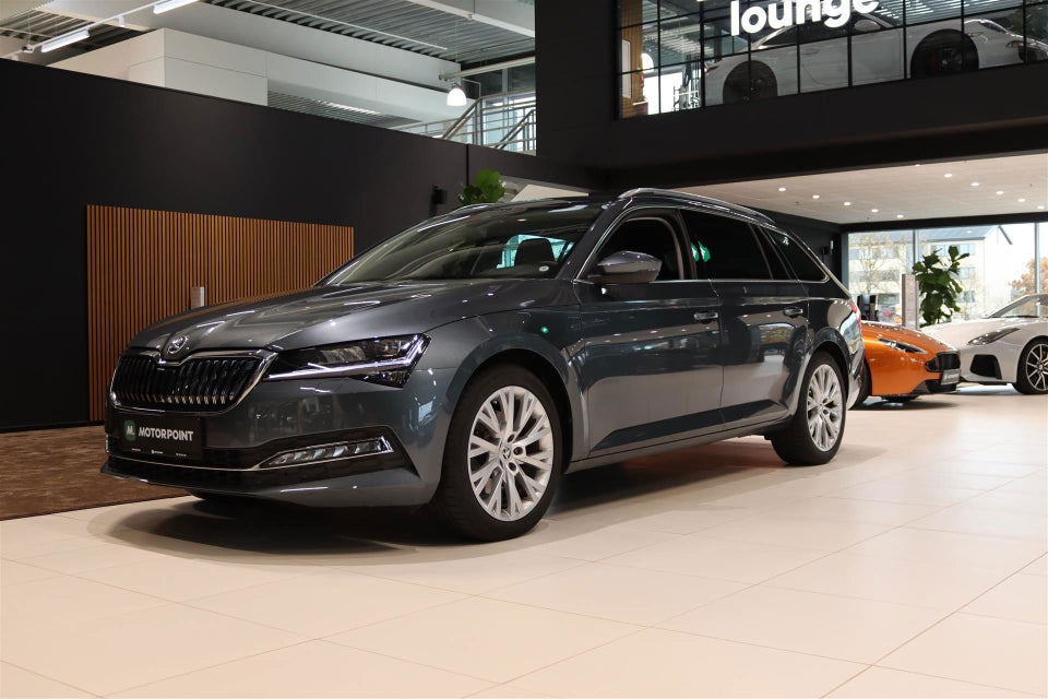 Skoda Superb 2,0 TDi 150 Style Combi DSG 5d