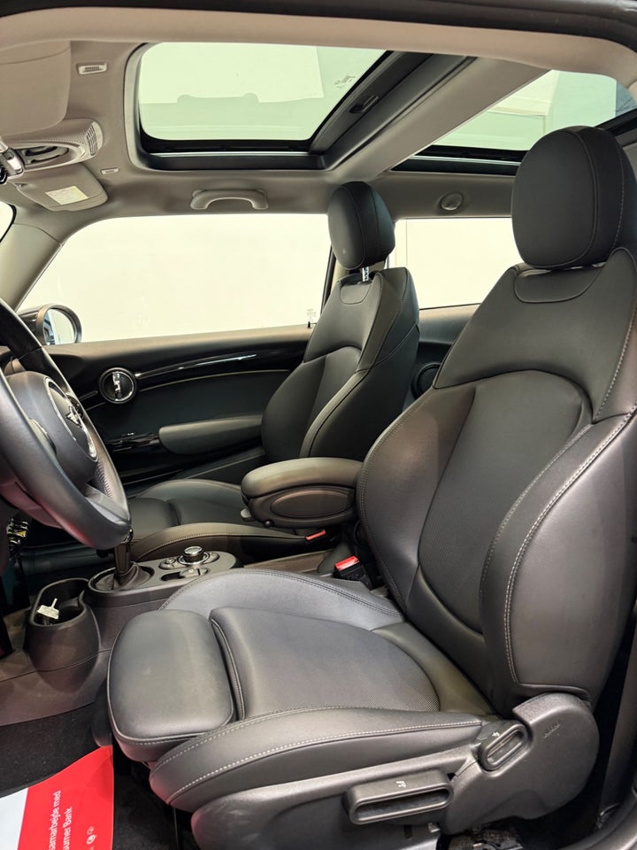 MINI Cooper SE Camden Edition 3d