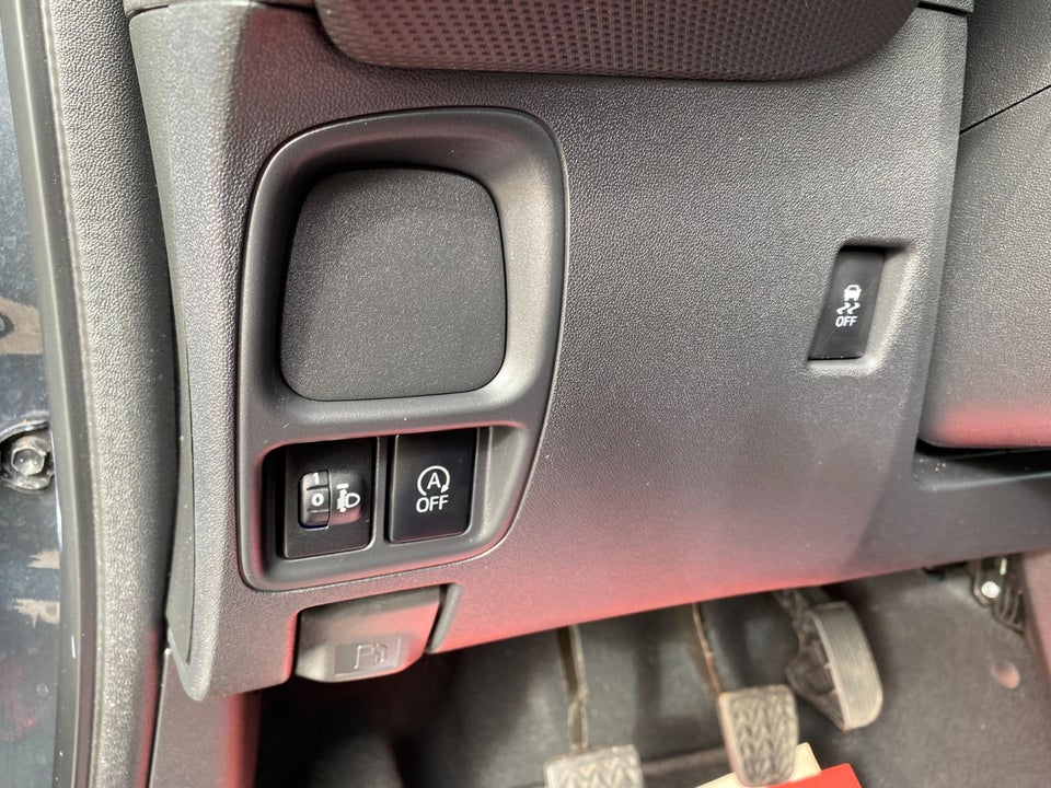 Citroën C1 1,0 VTi Street+ 5d