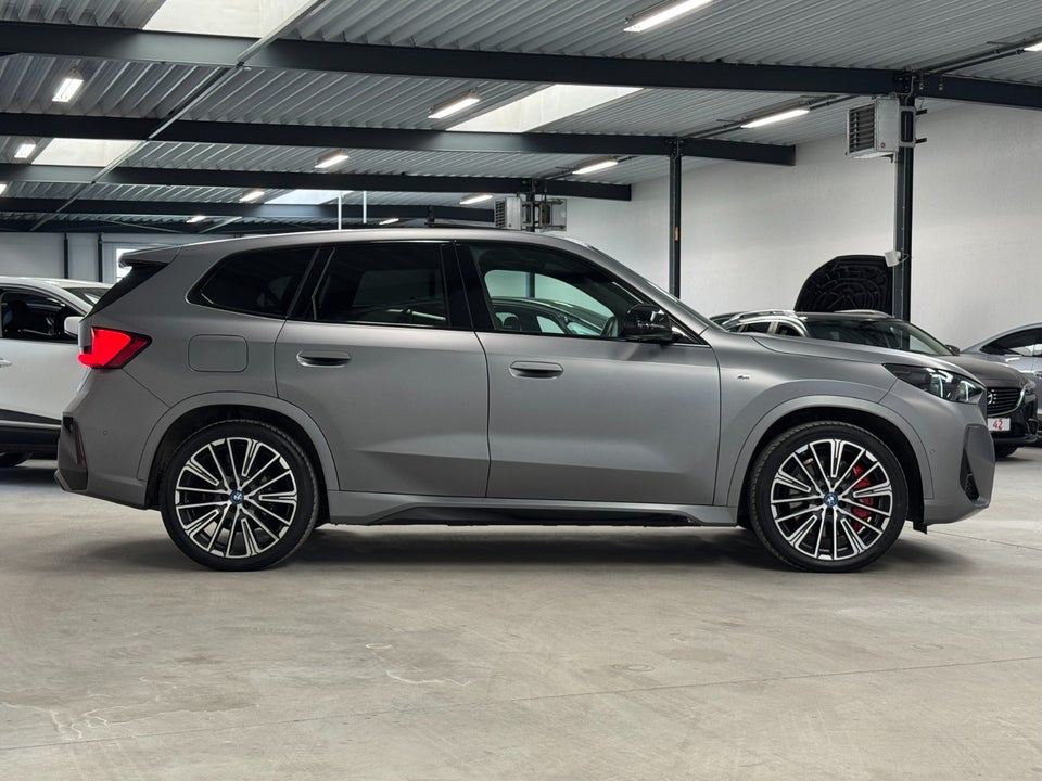 BMW iX1 xDrive30 Fully Charged M-Sport 5d