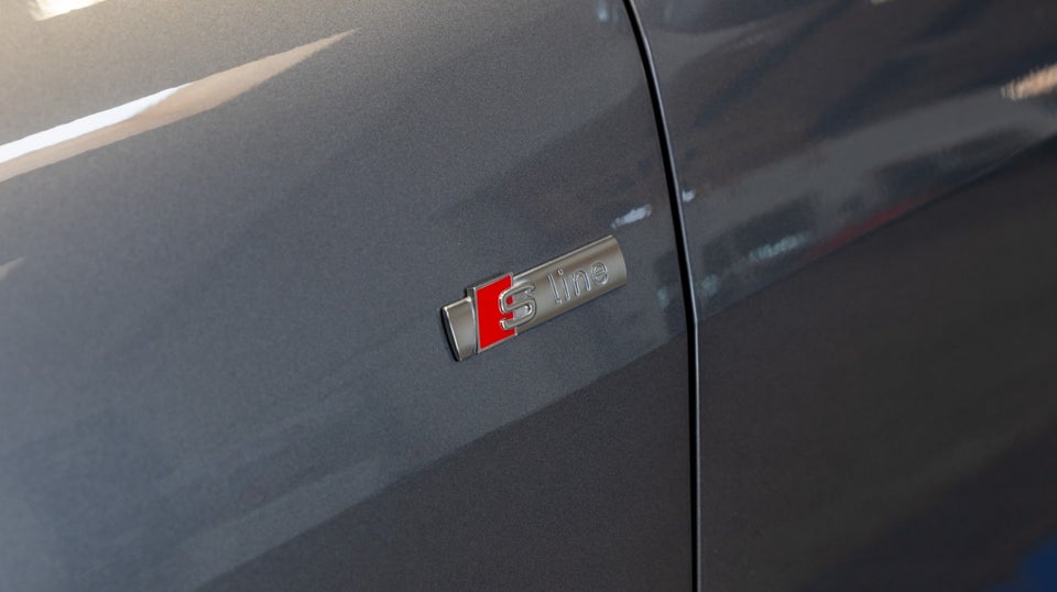 Audi Q4 e-tron 45 S-line 5d