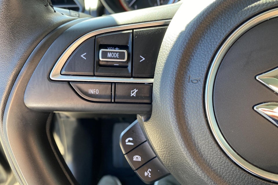 Suzuki Swift 1,2 mHybrid Action 5d