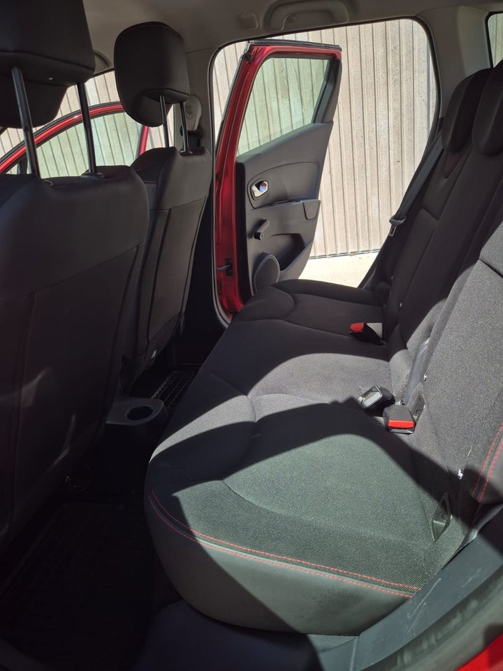 Renault Clio IV 1,2 16V Expression Sport Tourer 5d