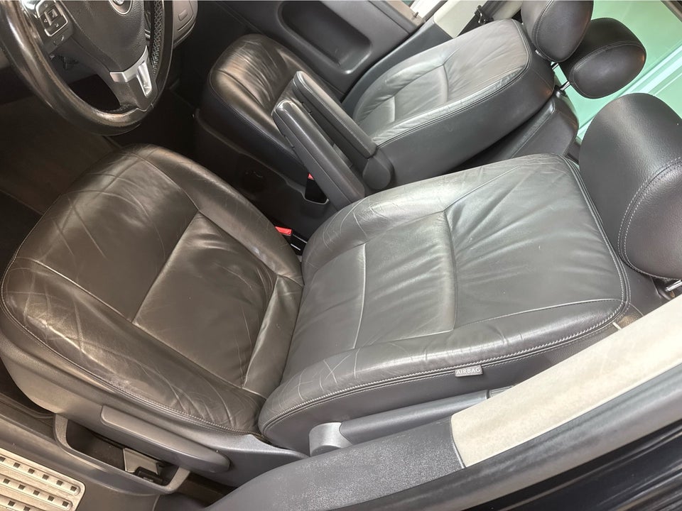VW Multivan 2,0 TDi 180 Highline DSG 4Motion kort 5d