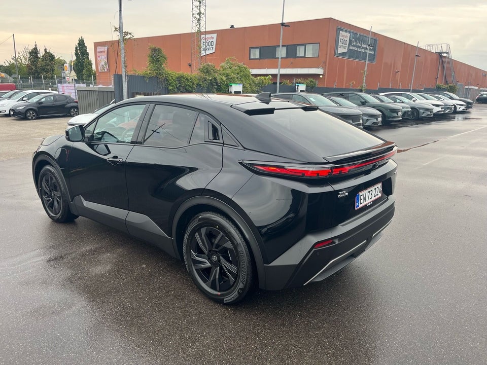 Toyota C-HR+ 77 Active 5d