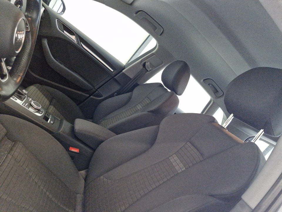 Audi A3 40 TFSi Sport Limited Sportback S-tr. 5d