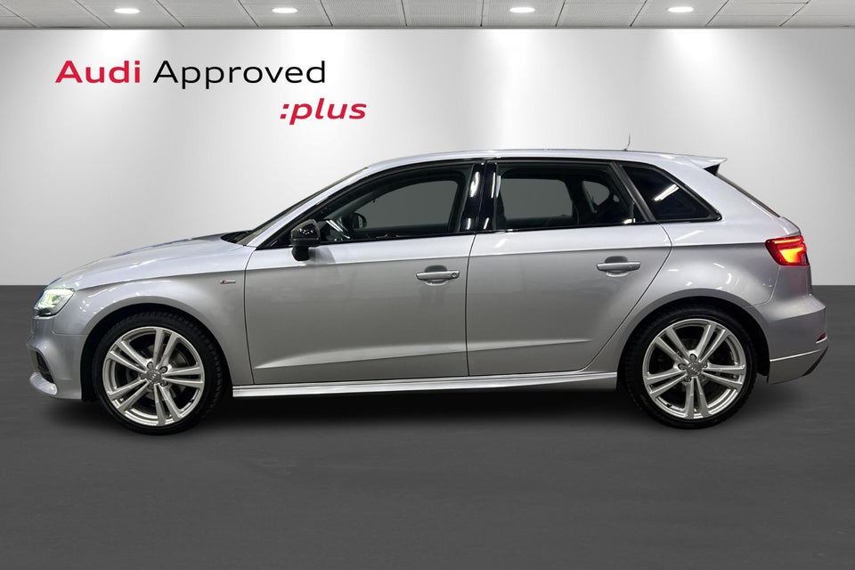 Audi A3 35 TFSi Sport Limited Sportback 5d