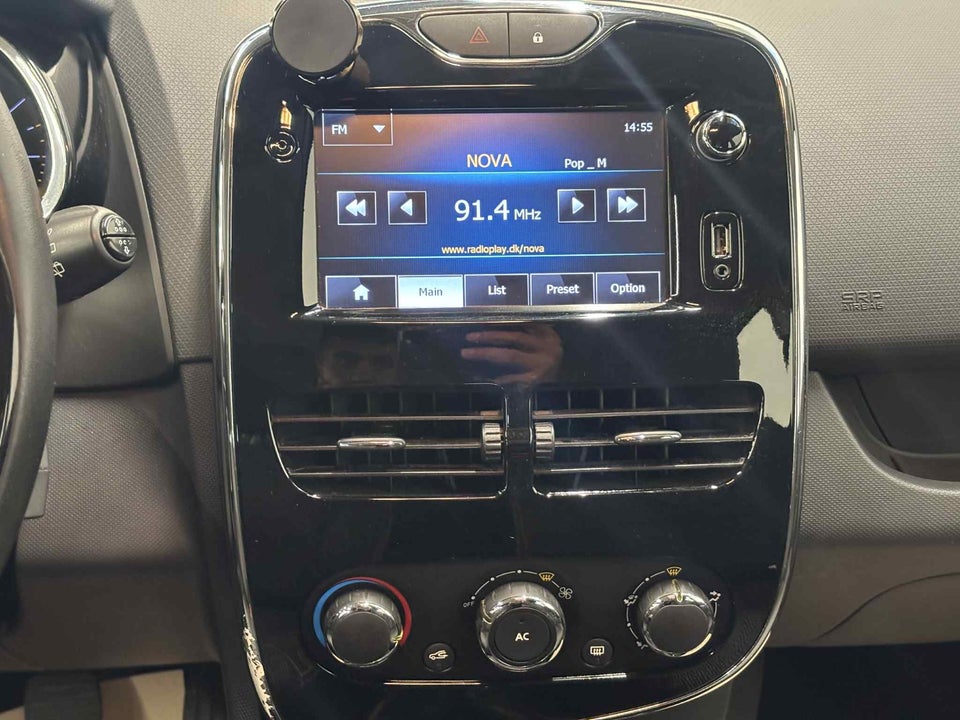 Renault Clio IV 1,2 16V Authentique 5d