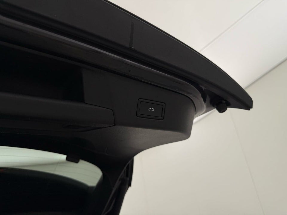 VW ID.4 77 Pro Performance Tech 5d