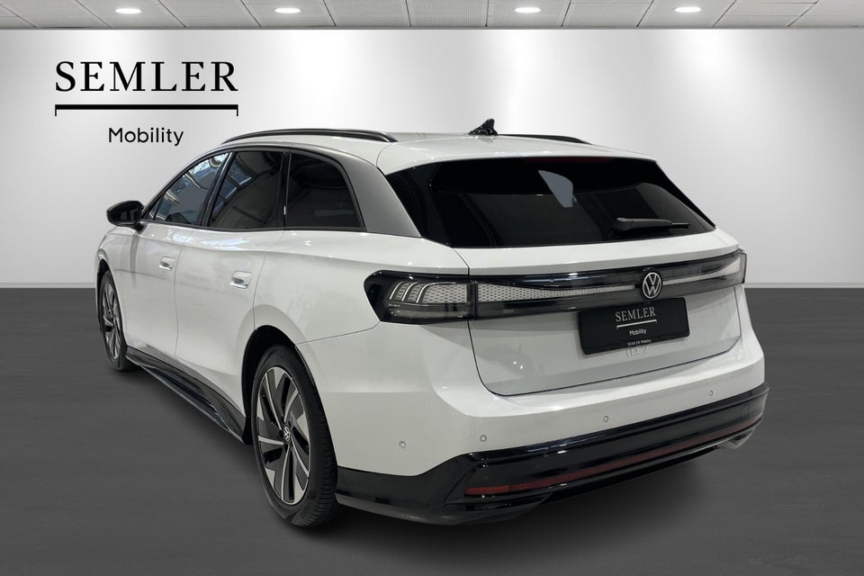 VW ID.7 77 Style+ Tourer 5d