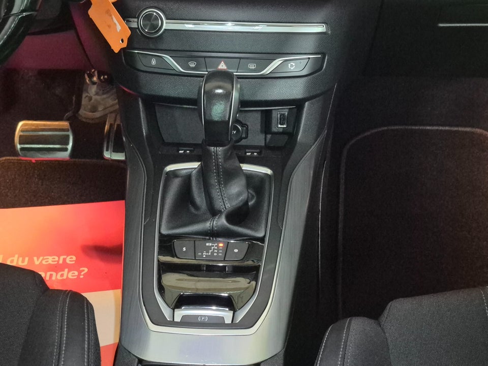 Peugeot 308 1,6 BlueHDi 120 Allure Sky SW EAT6 5d