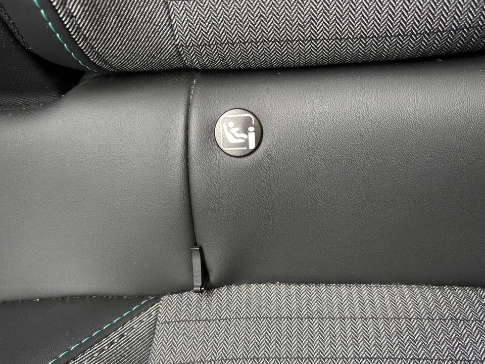 Peugeot 208 1,2 PureTech 100 Allure EAT8 5d