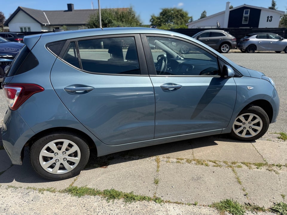 Hyundai i10 1,0 Touch 5d