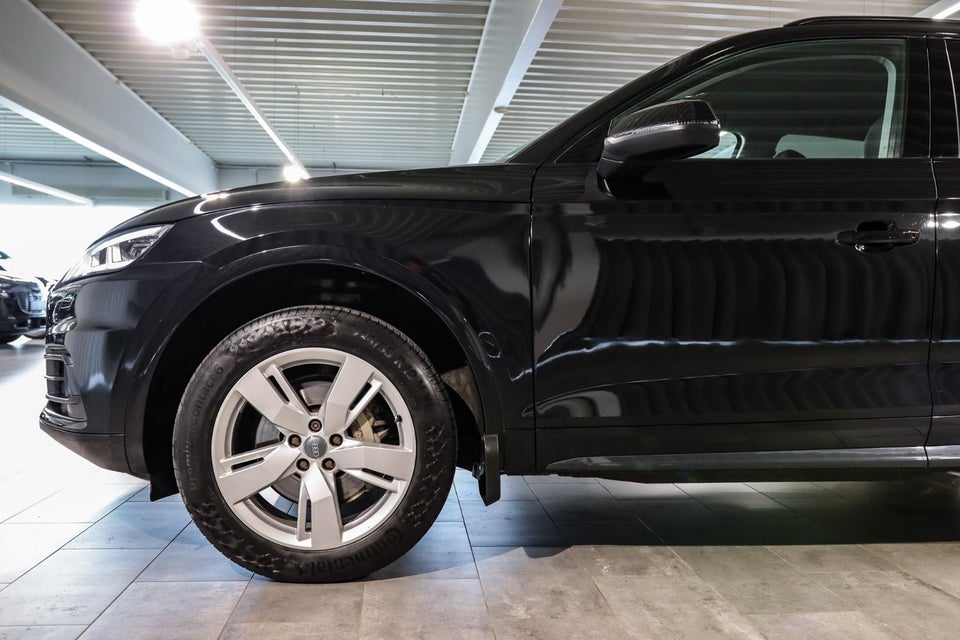 Audi Q5 40 TDi Sport quattro S-tr. 5d