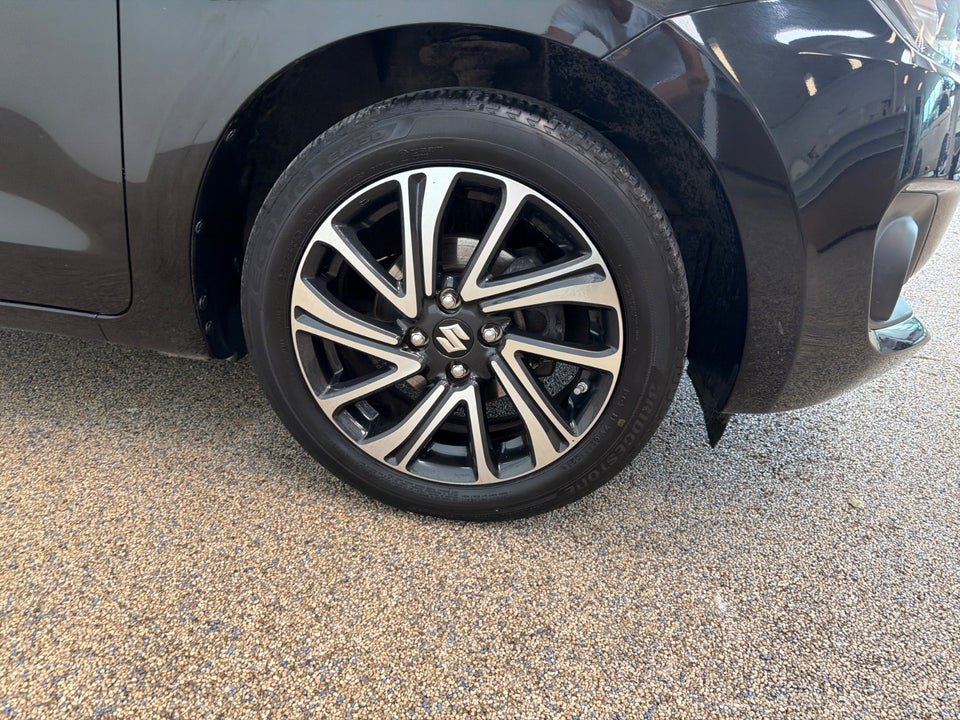 Suzuki Swift 1,2 mHybrid Exclusive CVT 5d