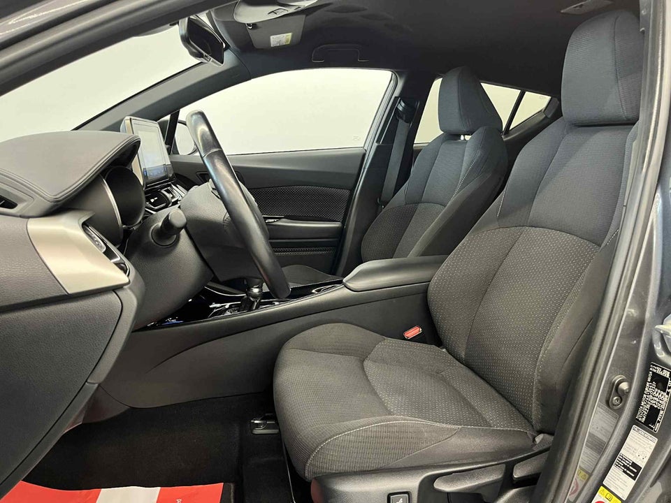 Toyota C-HR 1,8 Hybrid C-HIC CVT 5d