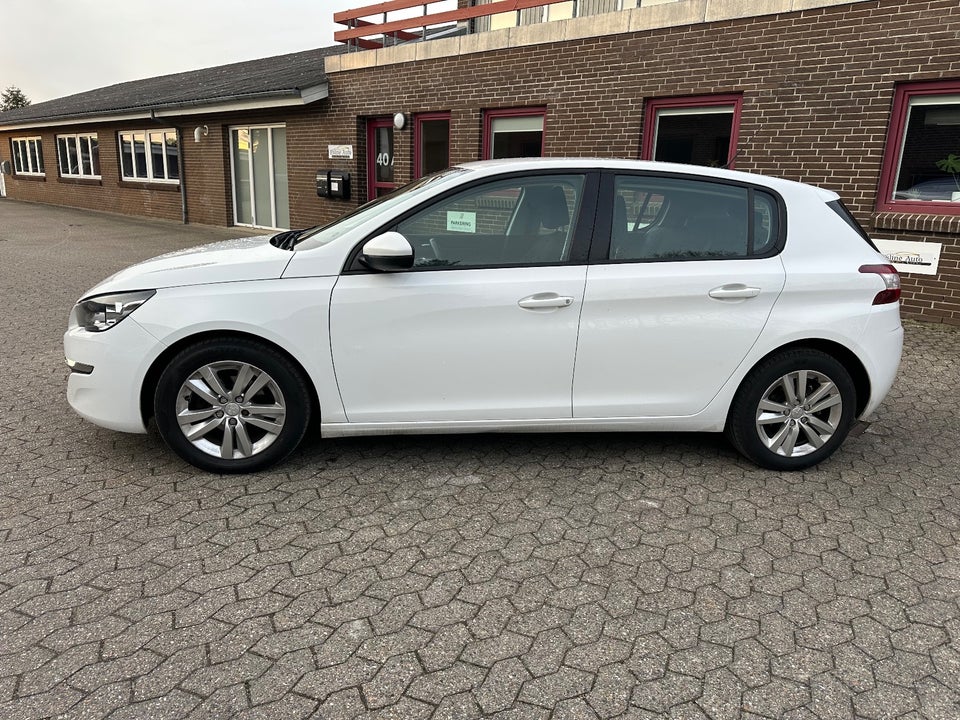 Peugeot 308 1,2 VTi 82 Active 5d
