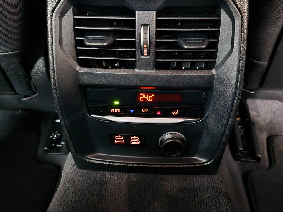 BMW 320d 2,0 Touring Connected aut. 5d