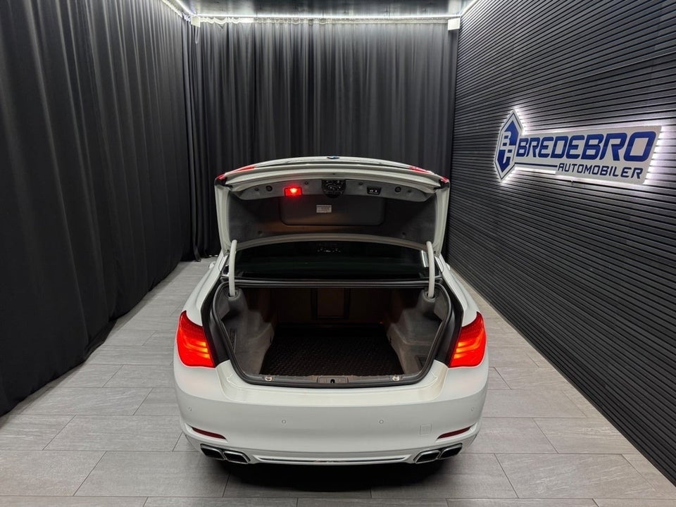 BMW 750i 4,4 xDrive Steptr. 4d