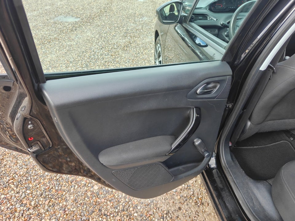 Peugeot 208 1,0 VTi Access Air 5d