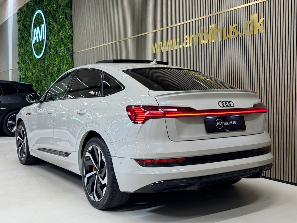 Audi e-tron 55 S-line Sportback quattro 5d