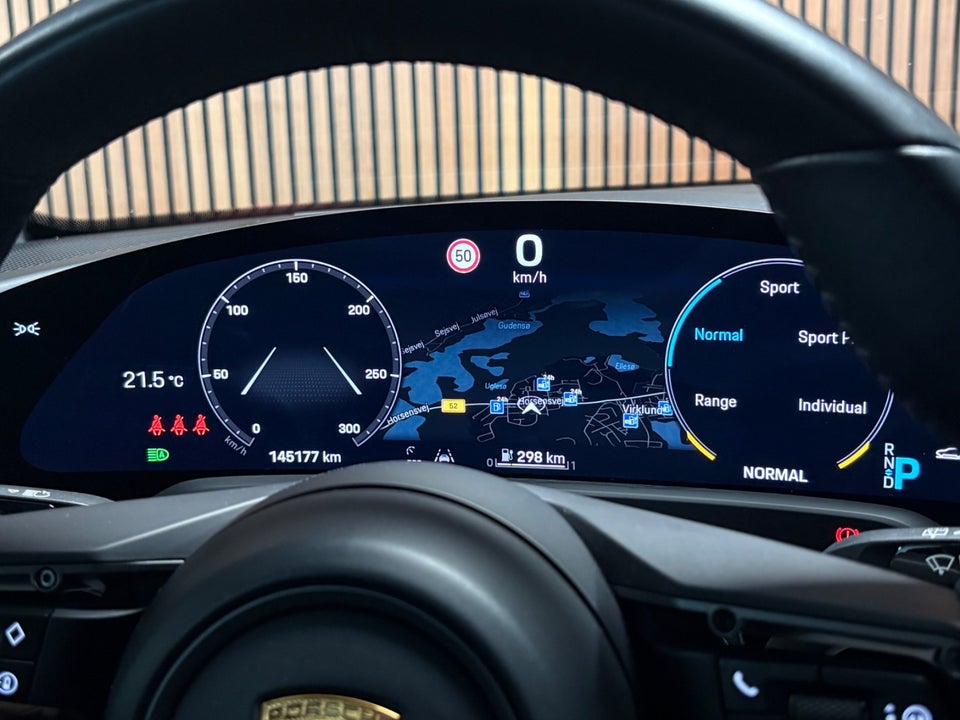 Porsche Taycan Turbo Performance+ Cross Turismo 5d