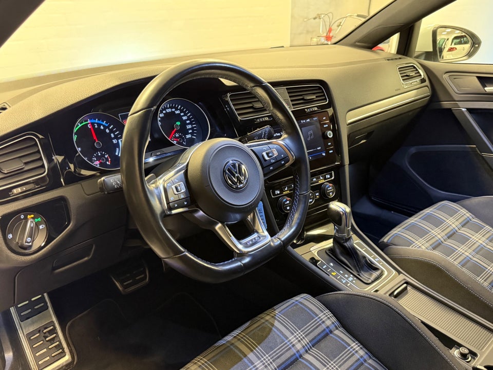 VW Golf VII 1,4 GTE DSG 5d