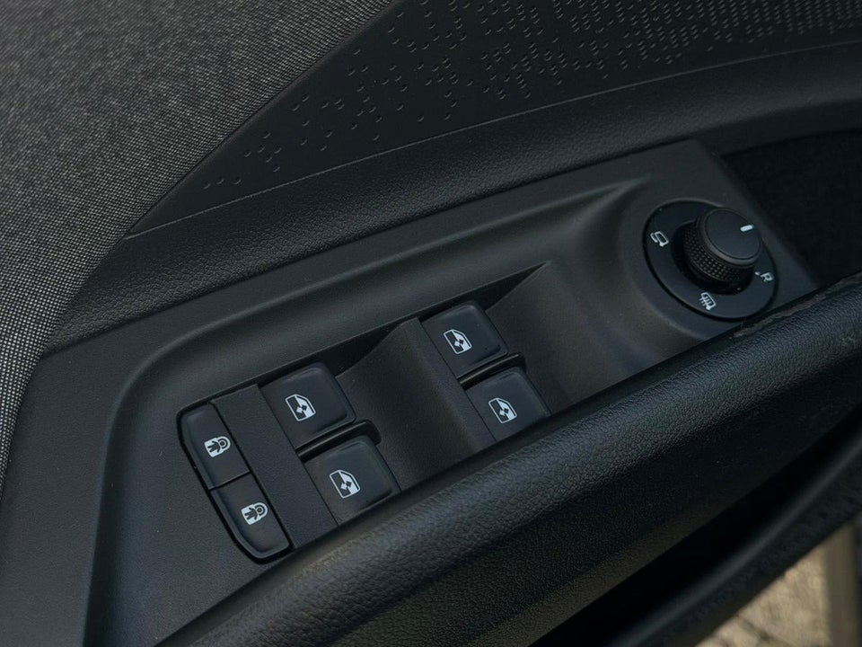 Skoda Enyaq 60 iV Loft 5d