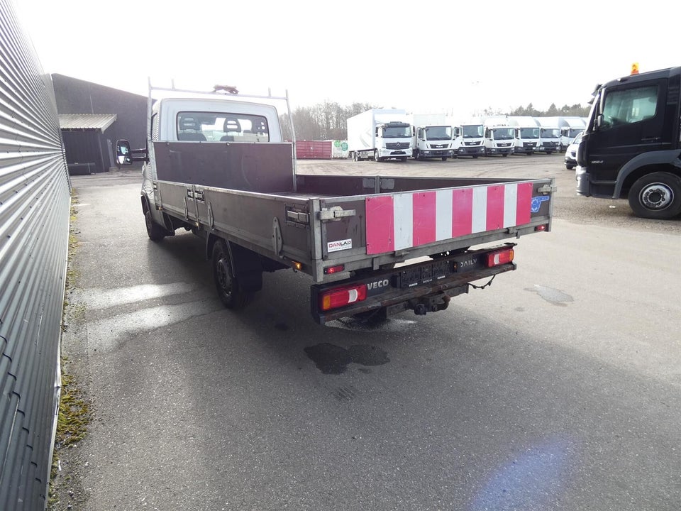 Iveco Daily 2,3 35S14 4100mm Lad 2d