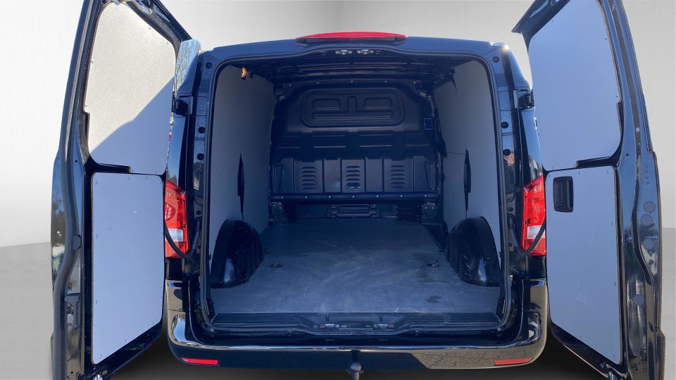 Mercedes Vito 114 2,0 CDi Kassevogn aut. L RWD