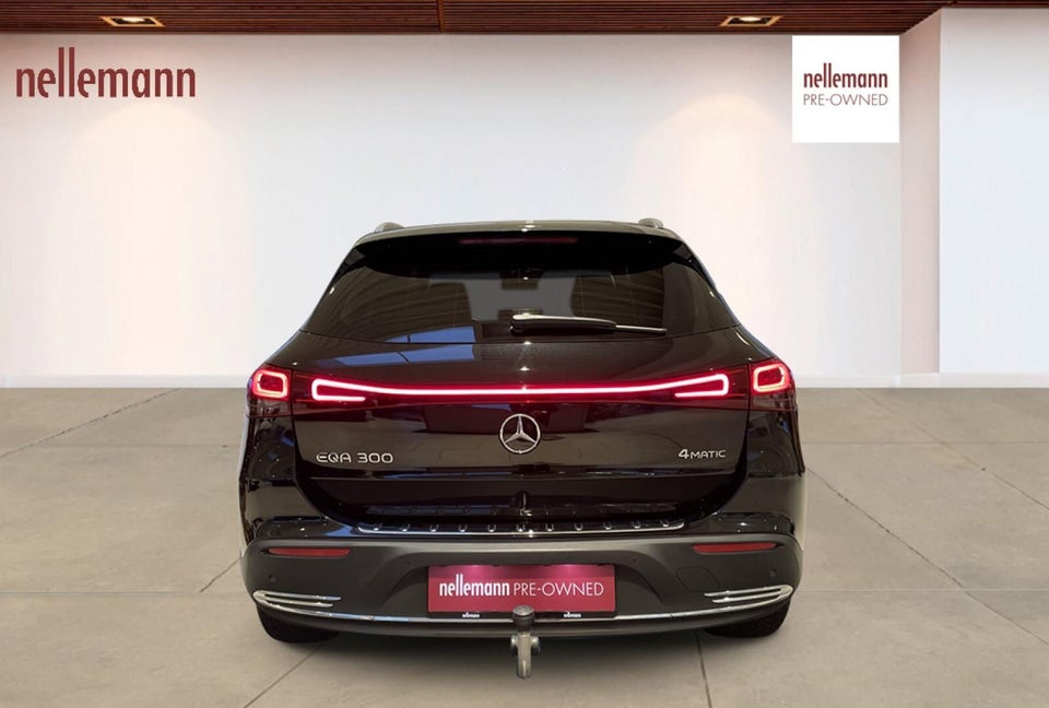 Mercedes EQA300 Progressive 4Matic 5d