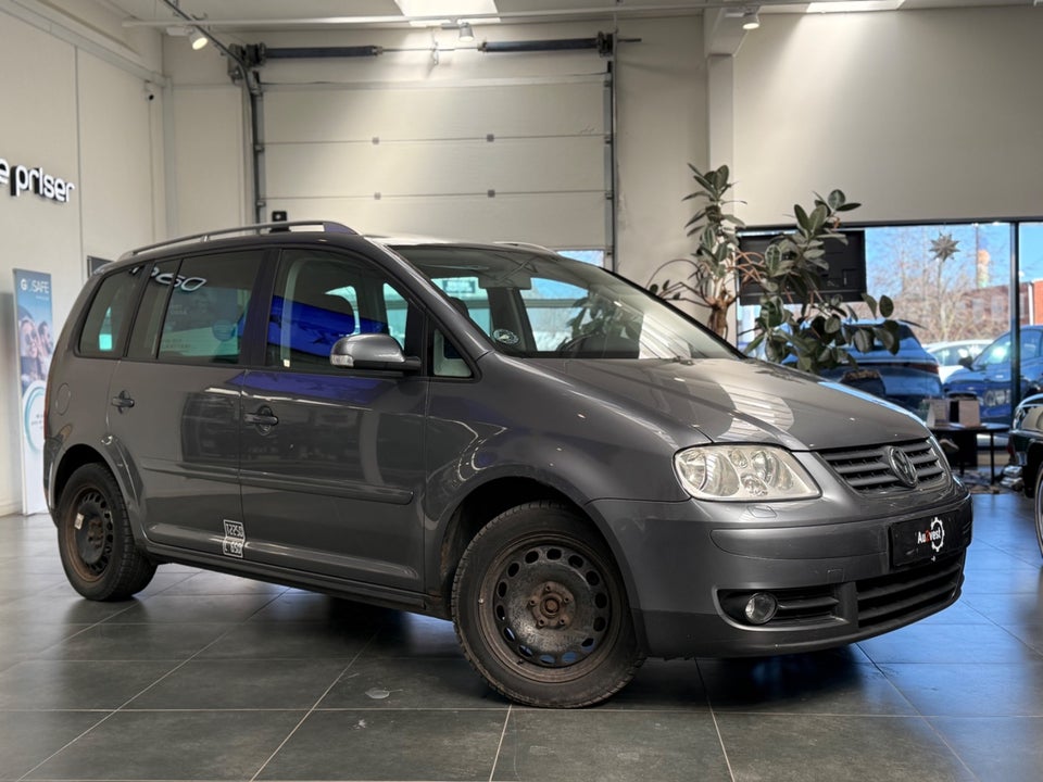 VW Touran 2,0 TDi 136 Highline Van 5d