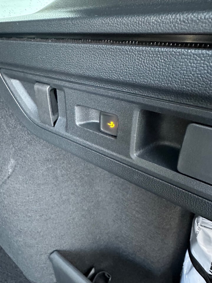 Skoda Superb 1,5 TSi iV Sportline Combi DSG 5d