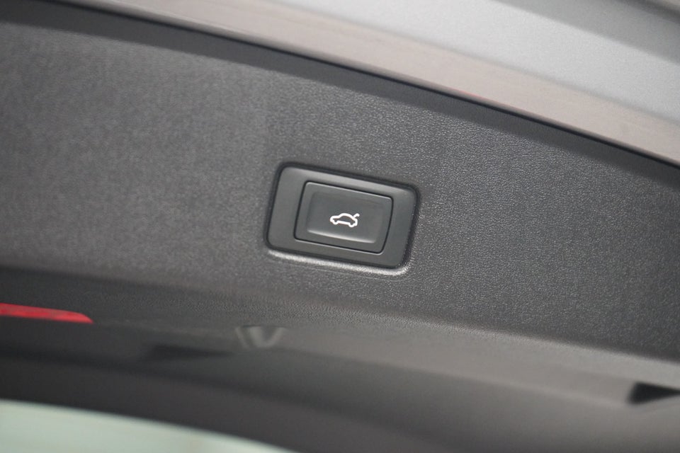 Audi Q4 e-tron 40 Advanced 5d