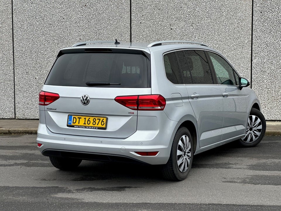 VW Touran 1,6 TDi 115 Highline DSG Van 5d