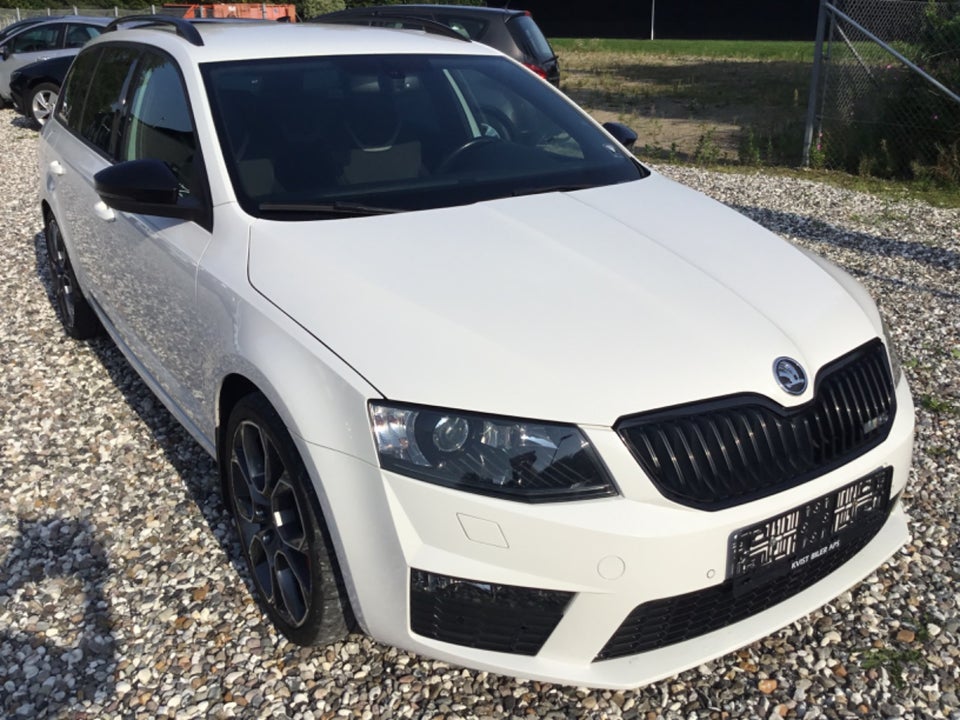 Skoda Octavia 2,0 TSi 220 RS Combi DSG 5d