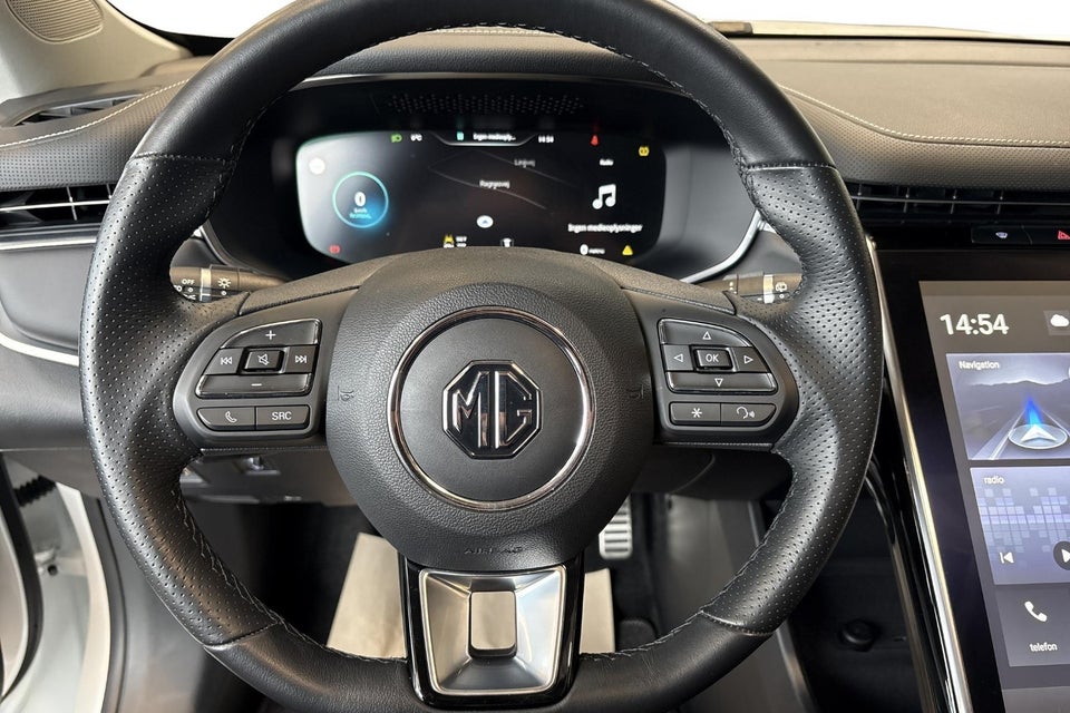 MG Marvel R Luxury 5d